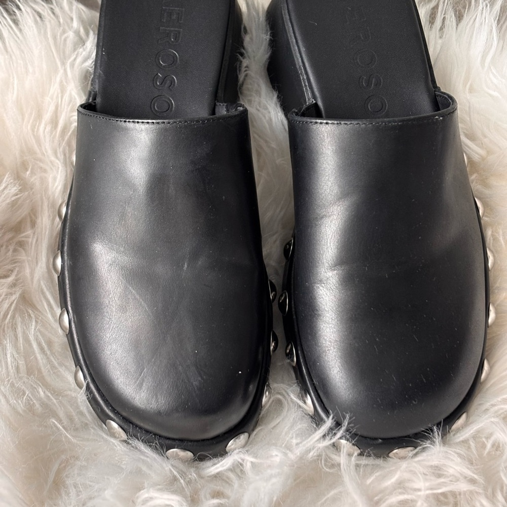 New! Aerosoles Faye Black Mules with Silver Accents